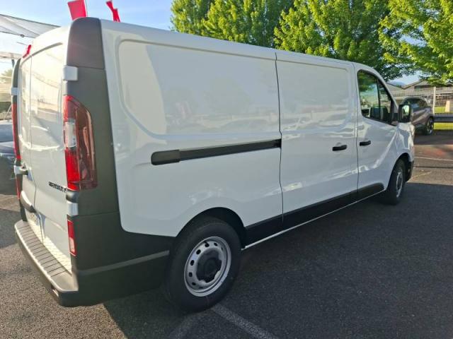 Renault Trafic image 9