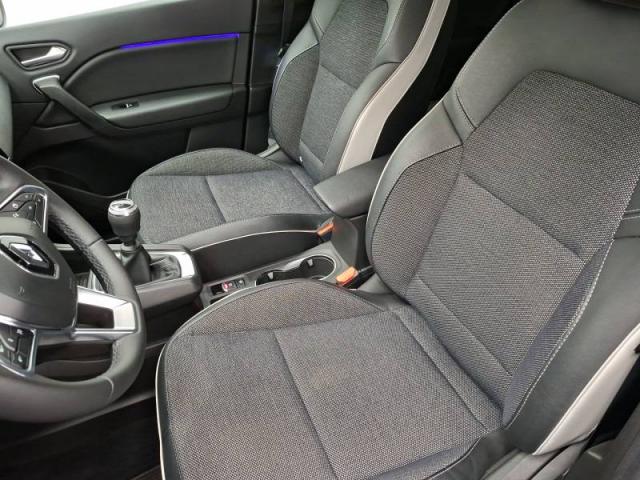 Renault Captur image 8