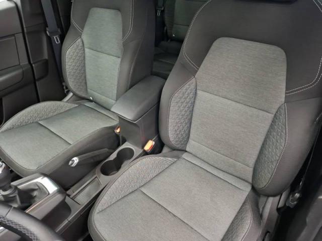 Renault Captur image 2