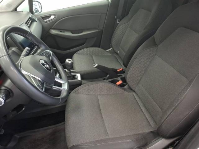 Renault Clio image 9