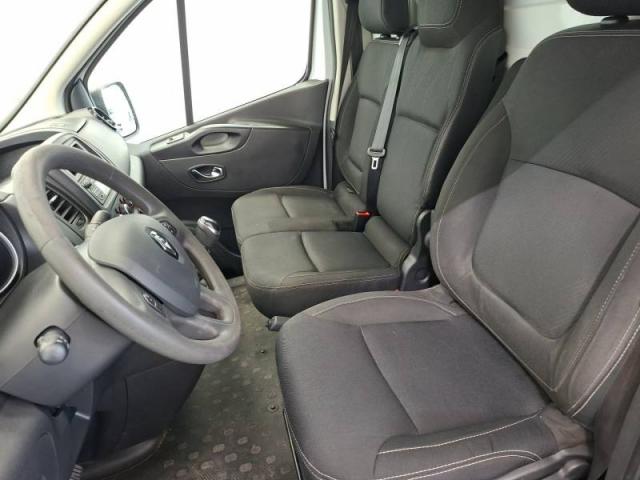 Renault Trafic image 7