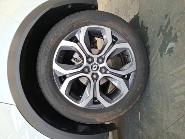 Renault Captur image 6