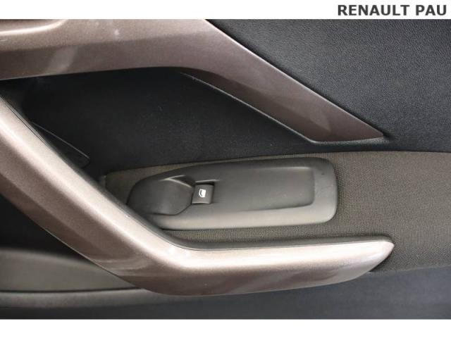 Peugeot 2008 image 2