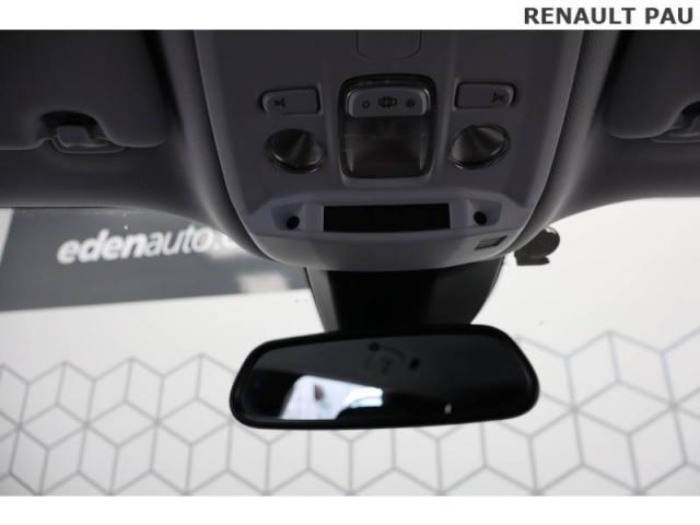 Peugeot 2008 image 3