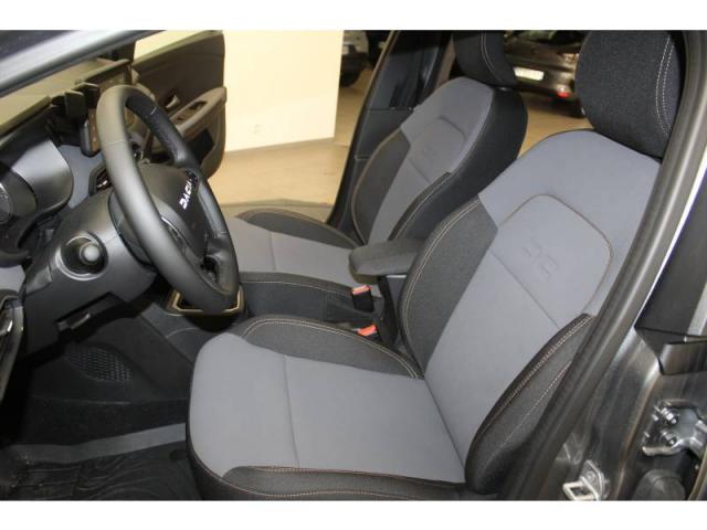 Dacia Jogger image 1