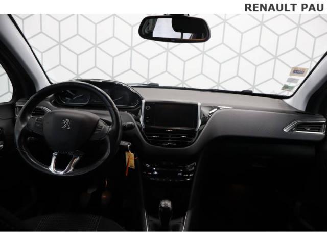 Peugeot 208 image 7