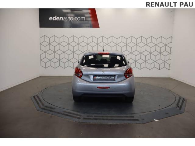 Peugeot 208 image 8