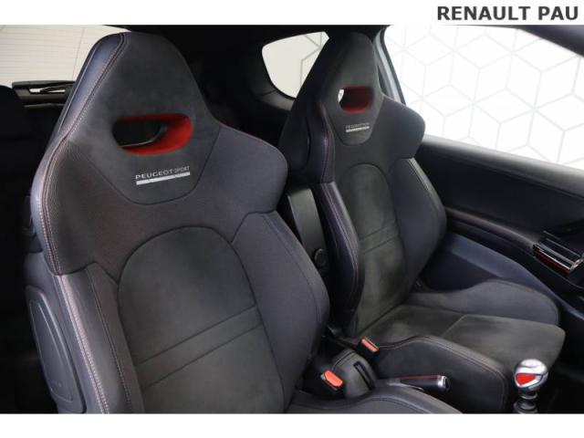 Peugeot 208 image 8