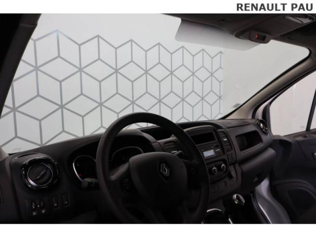 Renault Trafic image 2