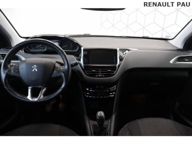 Peugeot 208 image 2