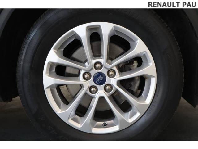 Ford Kuga image 6