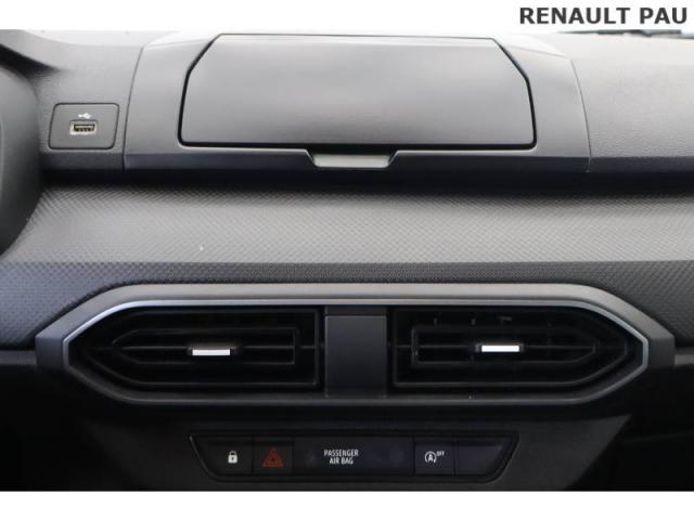 Dacia Sandero image 2