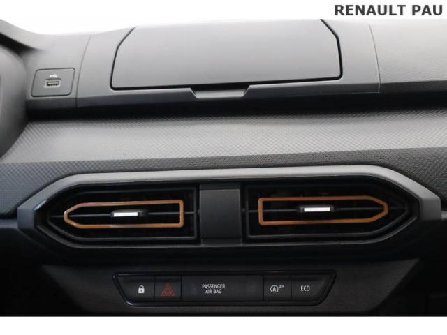 Dacia Sandero image 1