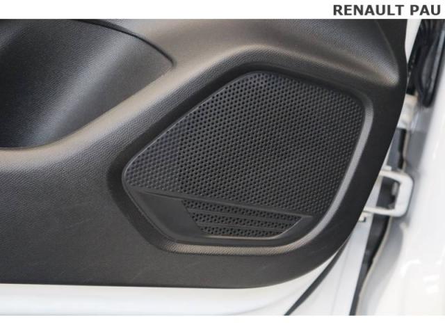 Peugeot 208 image 9