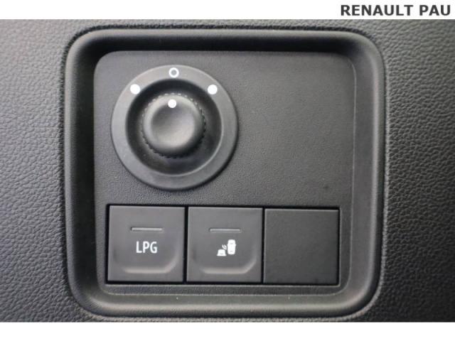 Dacia Duster image 9