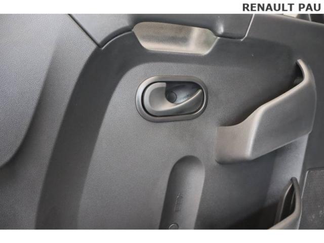 Renault Master image 9