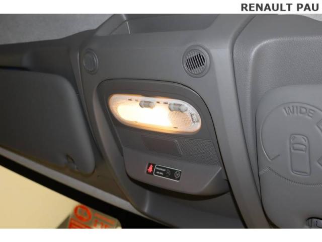 Renault Master image 2