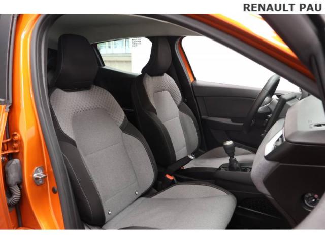Renault Clio image 8