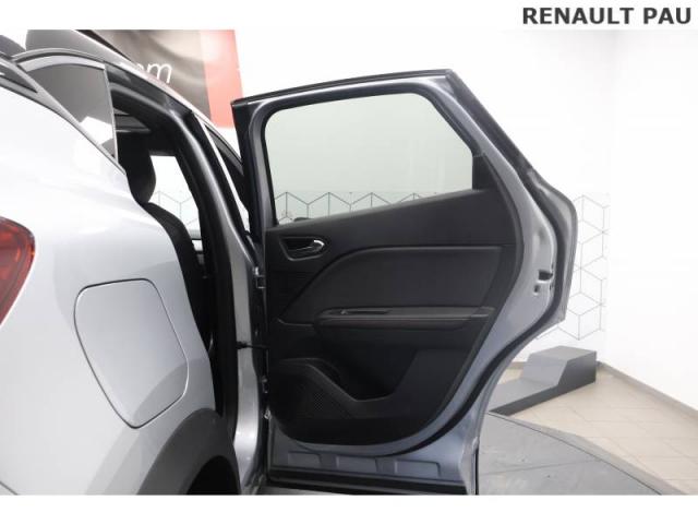 Renault Captur image 2