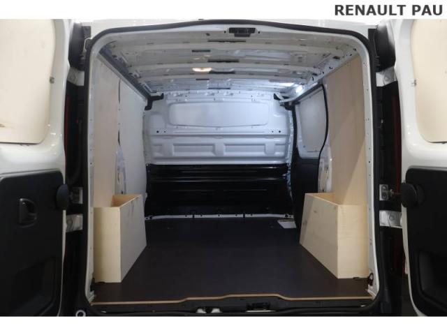 Renault Trafic image 2