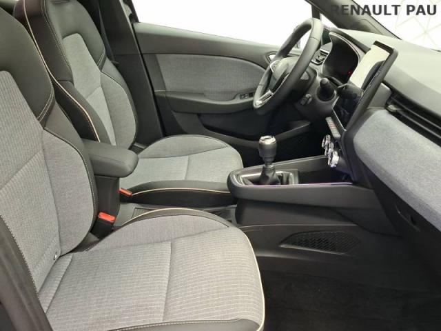 Renault Clio image 2