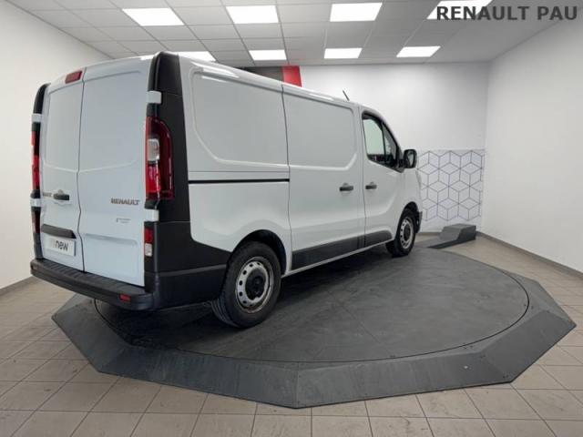 Renault Trafic image 2