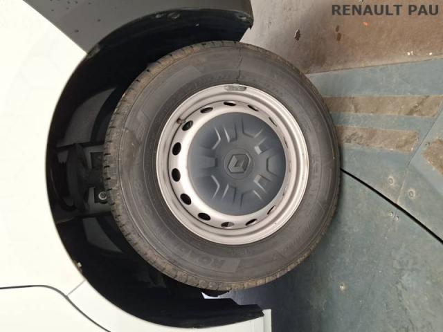 Renault Master image 9