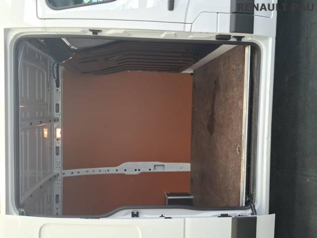 Renault Master image 9
