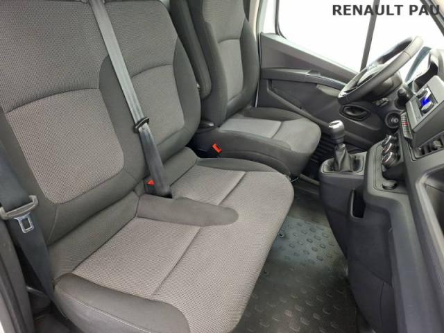 Renault Trafic image 2