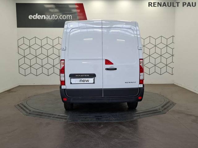 Renault Master image 2