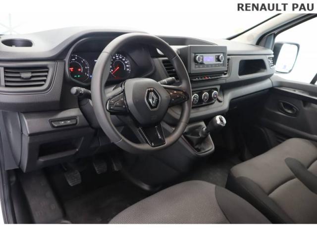 Renault Trafic image 9