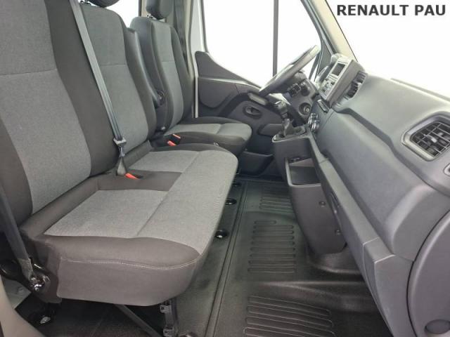 Renault Master image 1