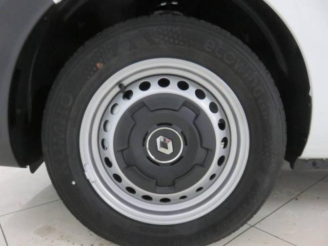 Renault Express image 8