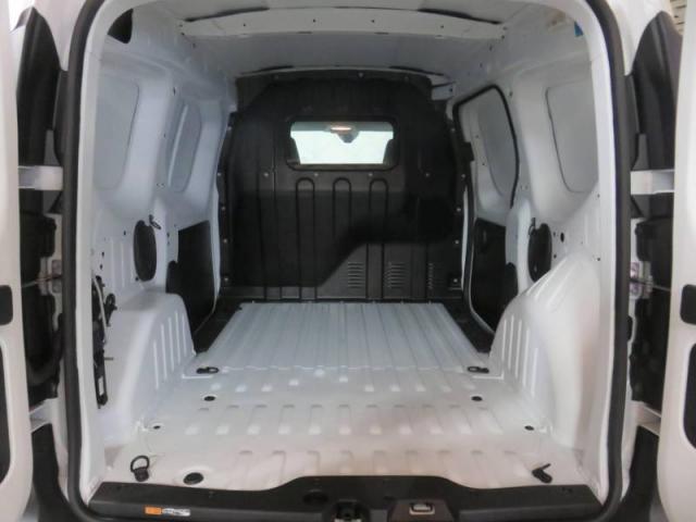 Renault Express image 1