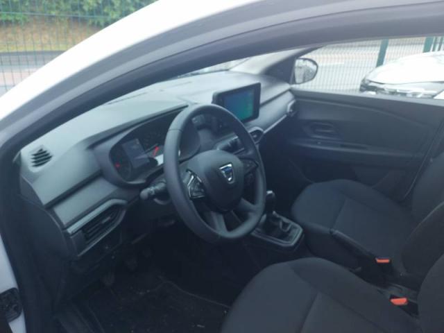 Dacia Sandero image 1