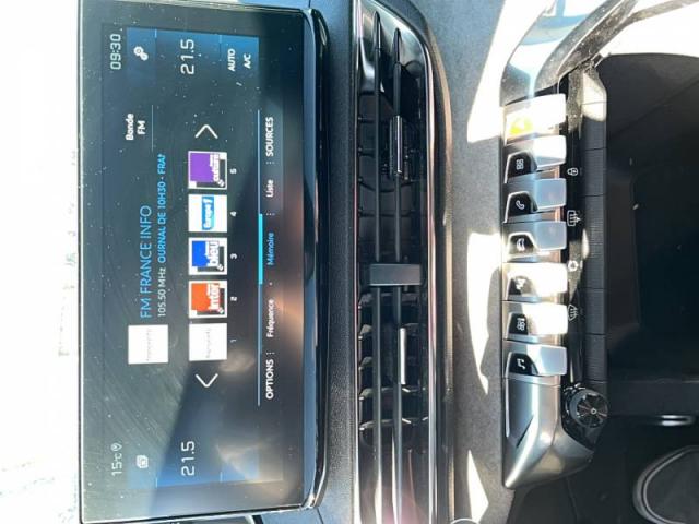 Peugeot 3008 image 8
