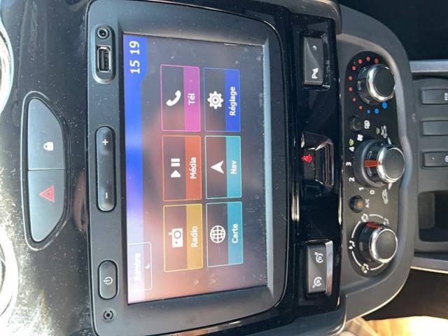 Dacia Duster image 1
