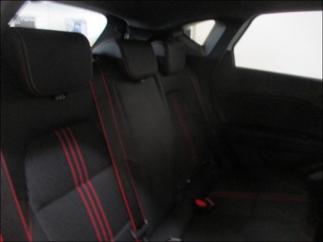 Renault Captur image 2