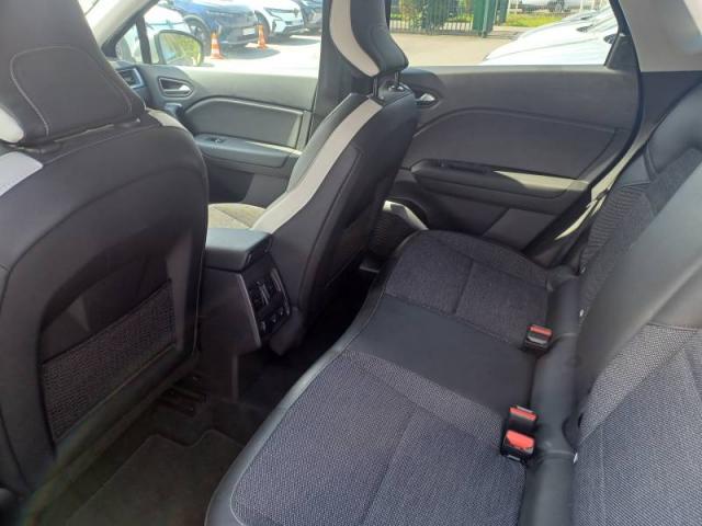 Renault Captur image 2