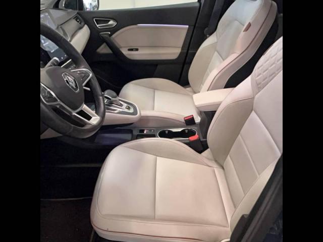 Renault Captur image 1