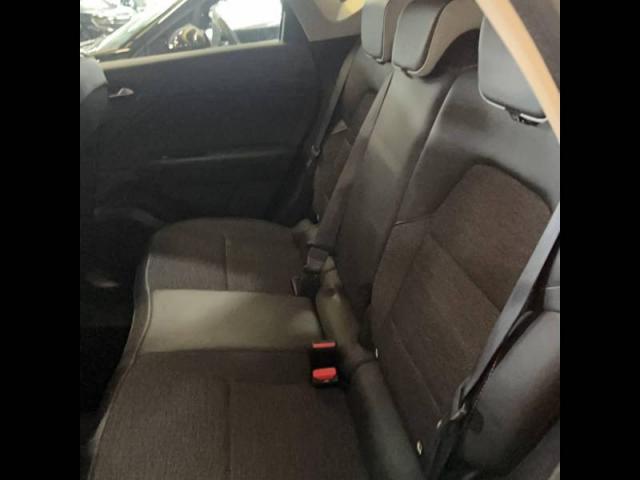 Renault Captur image 6