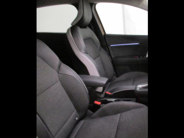 Renault Captur image 2