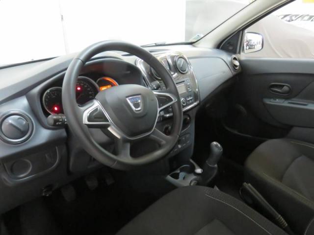 Dacia Sandero image 2