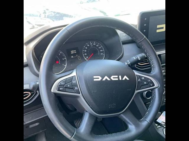 Dacia Sandero image 2