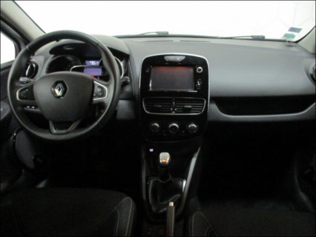 Renault Clio image 2