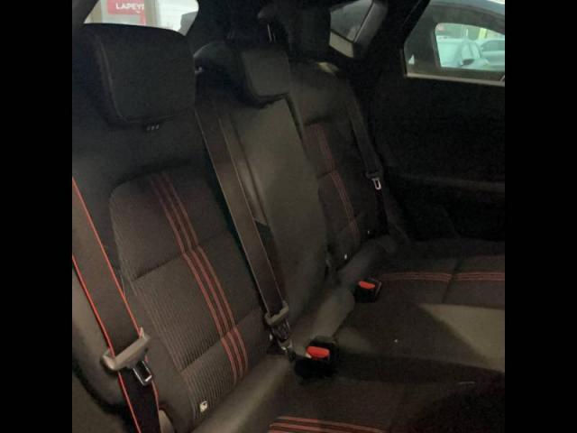 Renault Captur image 1