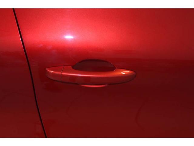 Renault Captur image 2