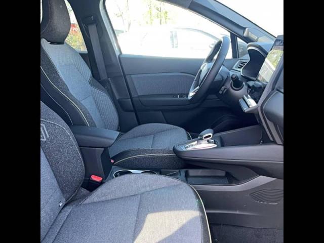 Renault Symbioz image 8
