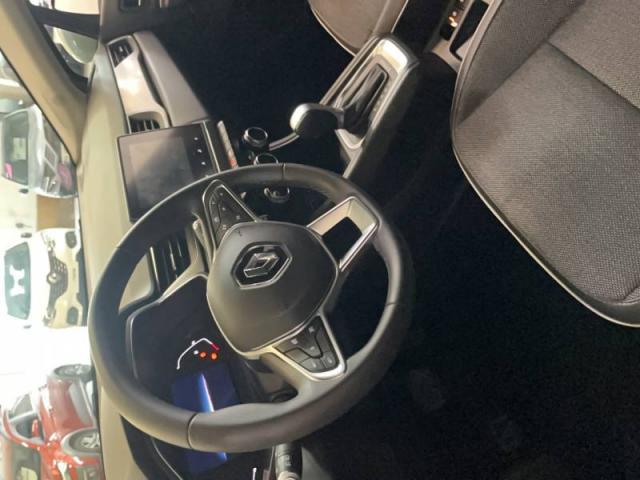 Renault Captur image 1