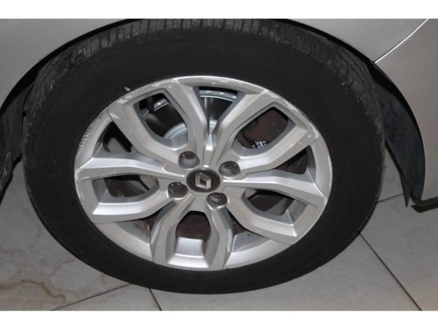 Renault Clio image 9